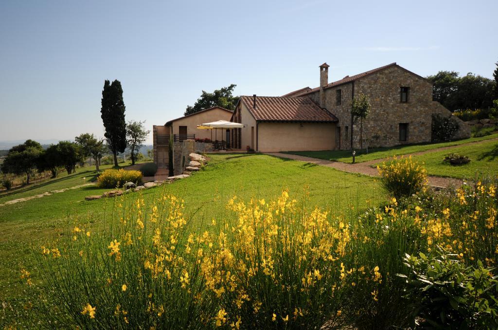 Podere Carceroni Guest House Poggi del Sasso Exterior photo