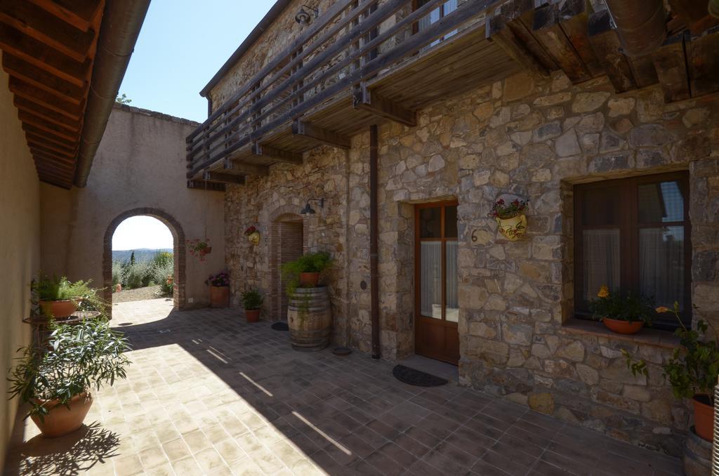 Podere Carceroni Guest House Poggi del Sasso Exterior photo