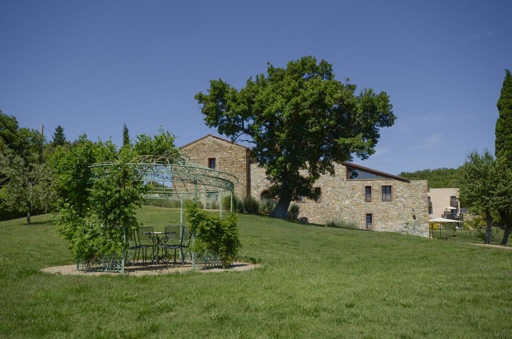 Podere Carceroni Guest House Poggi del Sasso Exterior photo