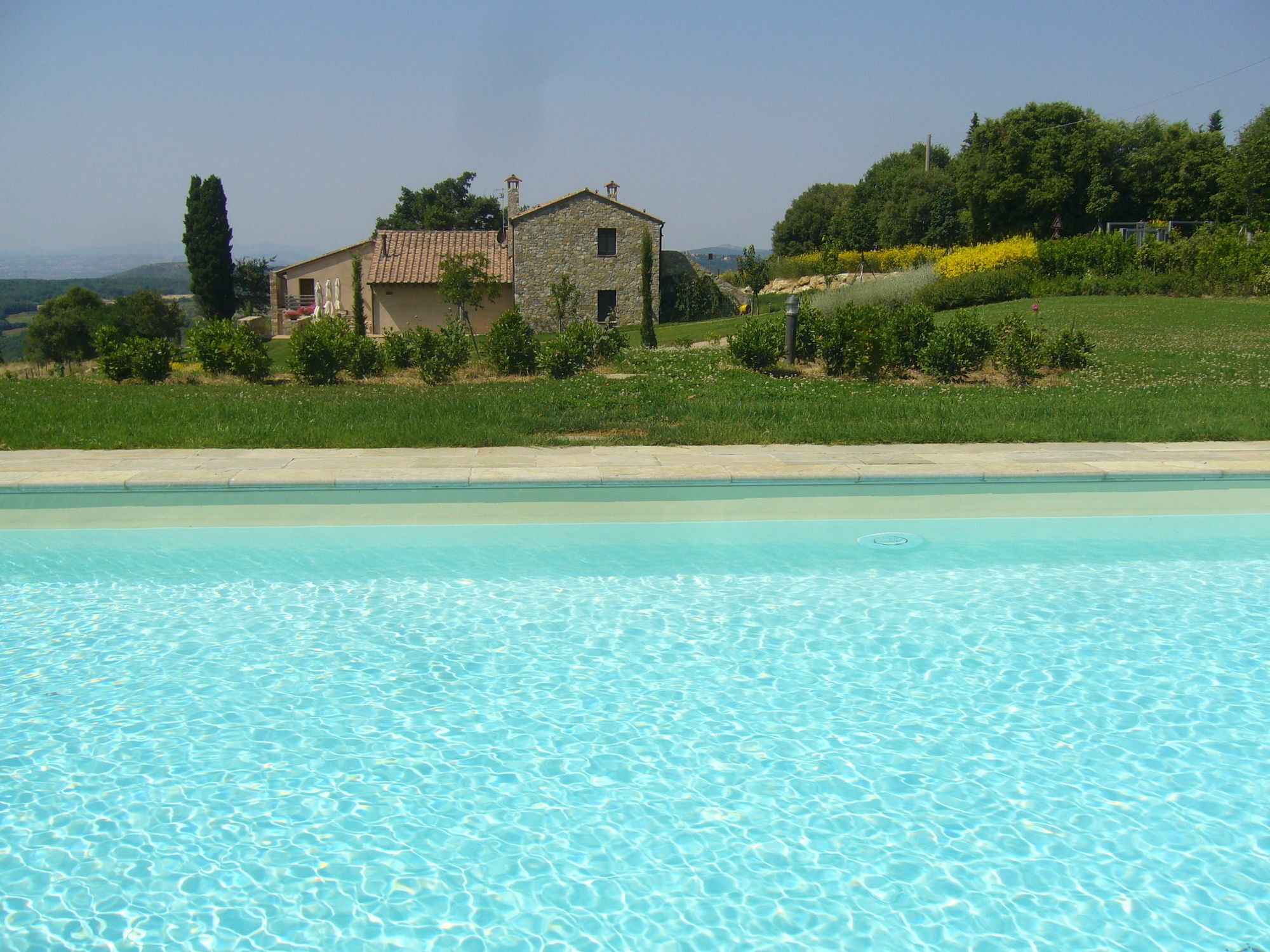 Podere Carceroni Guest House Poggi del Sasso Exterior photo